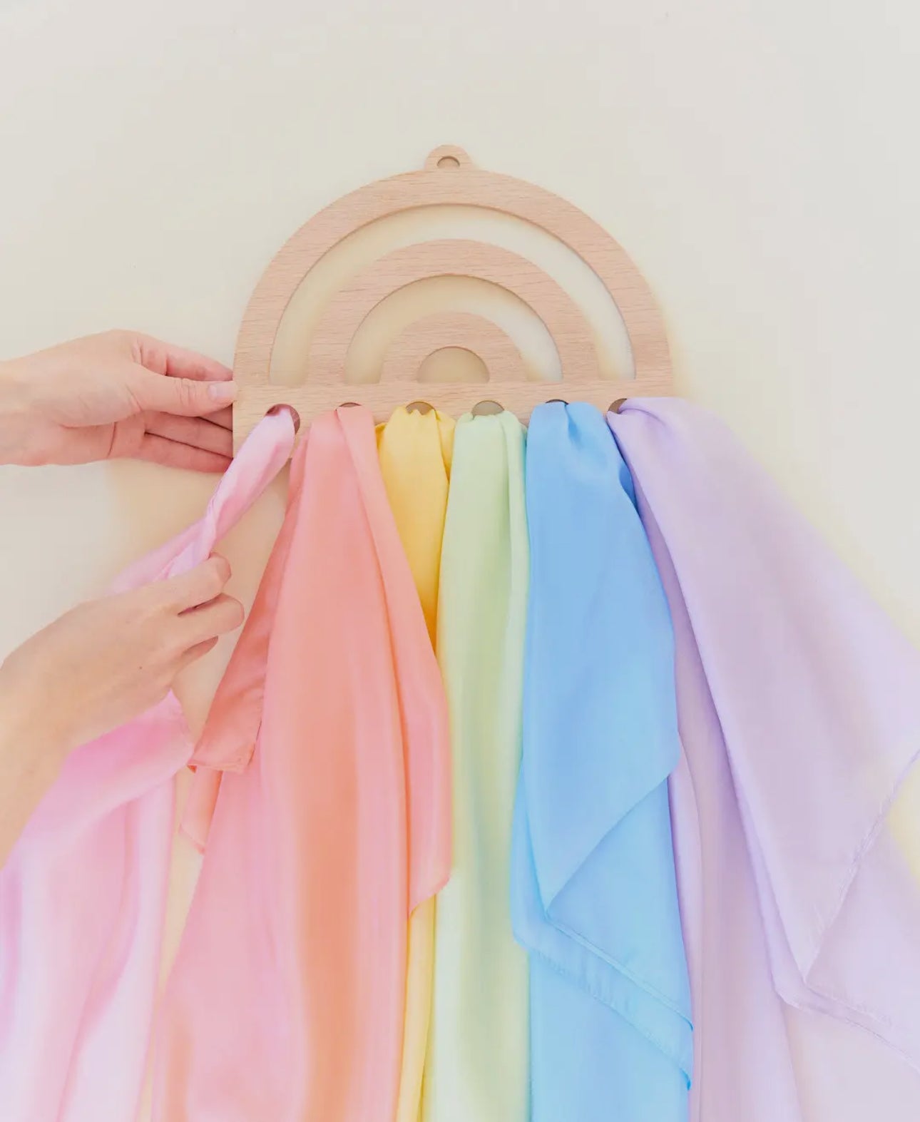 Regenbogen-Display aus Holz für Playsilks, Stoff, Waldorf Toys