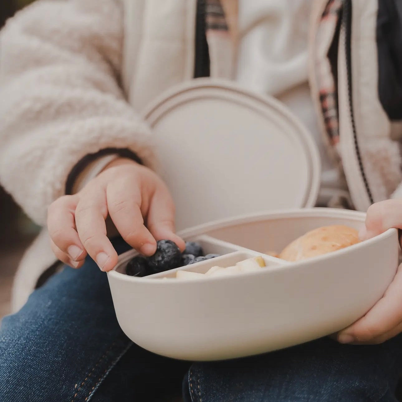 Lunchbox aus hochwertigem BPA-freiem Material, Motiv: Löwe Sand