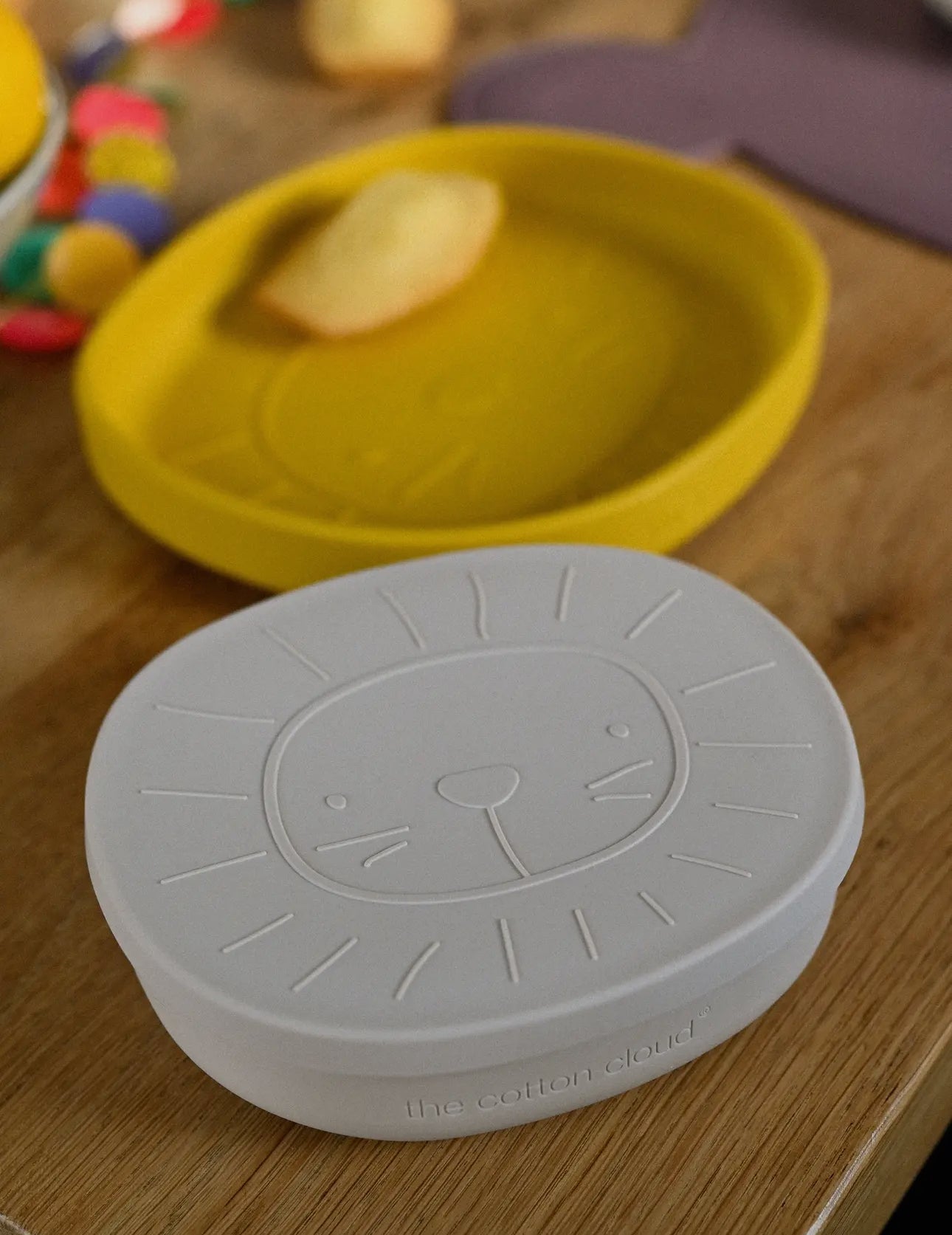 Lunchbox aus hochwertigem BPA-freiem Material, Motiv: Löwe Sand