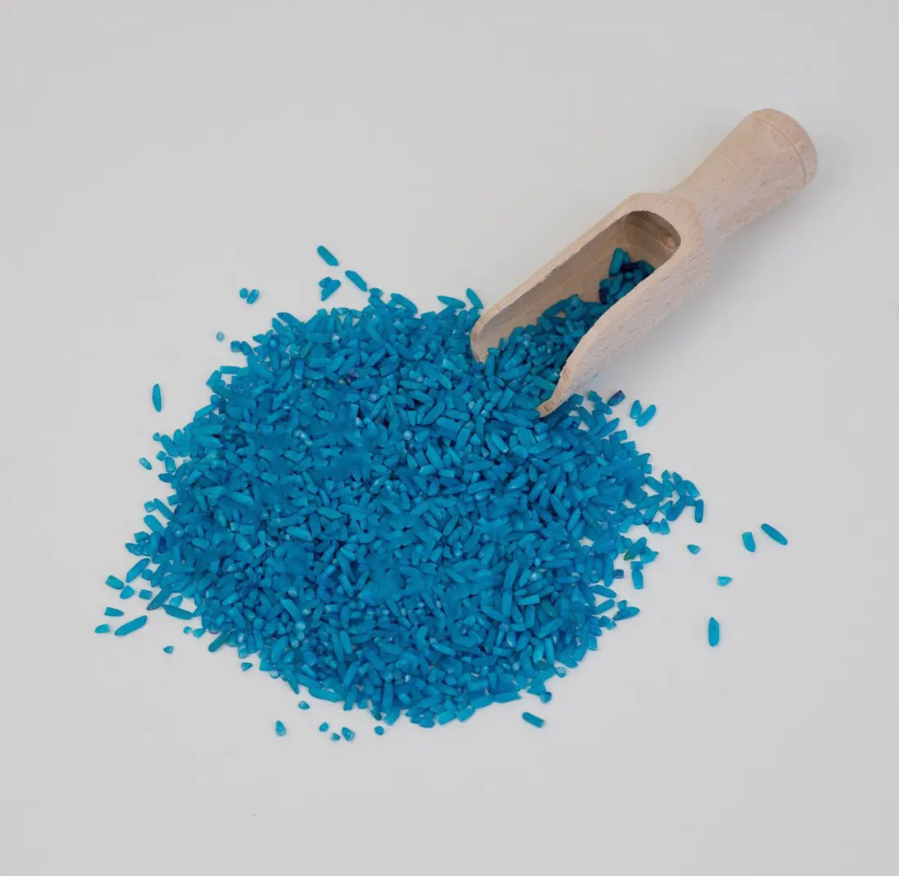 Bunter Spielreis | Farbe: blau, aus natürlichem Farbstoff